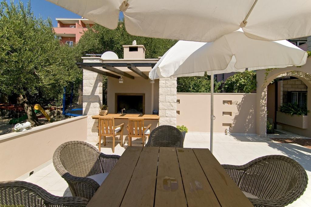 Villa Bougenvilia Tomas Tučepi Kültér fotó